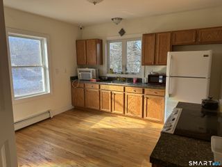 11 Park Street 2fl, Manchester, CT 06040