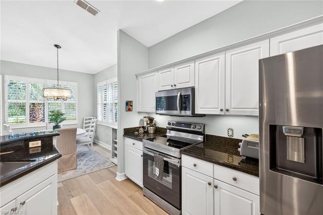 8251 Southern Hills CT 203, Estero, FL 33928