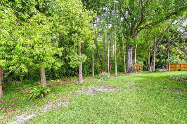 16704 VALLELY DRIVE, Tampa, FL 33618