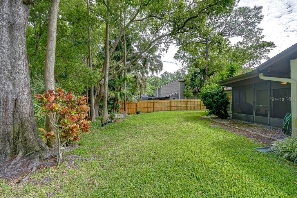 Image 28 of property listing at 16704 VALLELY DRIVE, Tampa, FL 33618