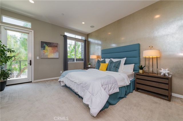 727 Beacon, Irvine, CA 92618