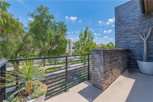 727 Beacon, Irvine, CA 92618