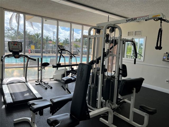 2350 NE 135th St 704, North Miami, FL 33181