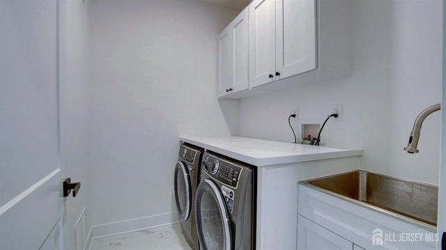 169 Applegarth Road, Monroe, NJ 08831