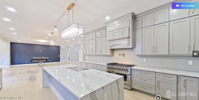 169 Applegarth Road, Monroe, NJ 08831