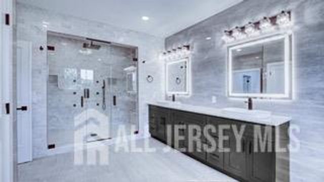 169 Applegarth Road, Monroe, NJ 08831