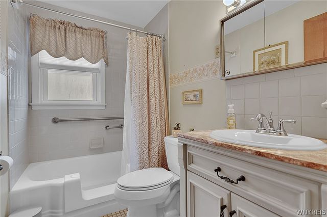 2789 Orleans Avenue, Niagara Falls, NY 14303
