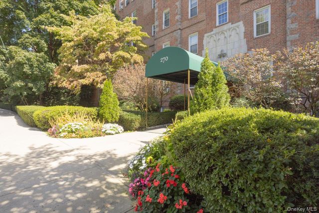 270 Bronxville Road A51, Bronxville, NY 10708