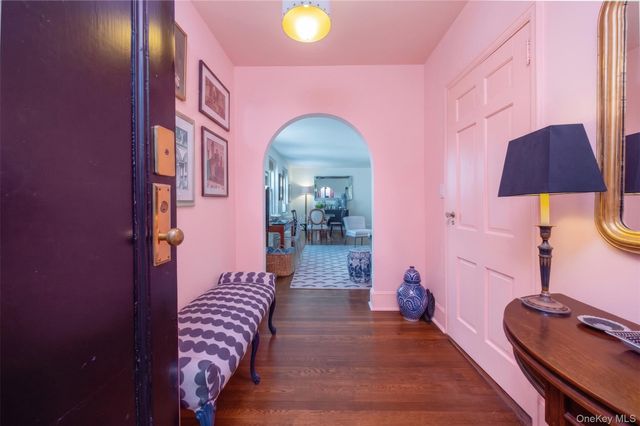270 Bronxville Road A51, Bronxville, NY 10708