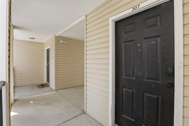 3921 SW 34TH STREET 307, Gainesville, FL 32608