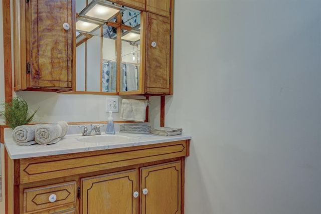19518 S Dobbs Road, Newalla, OK 74857