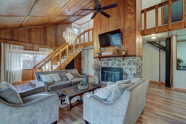 19518 S Dobbs Road, Newalla, OK 74857