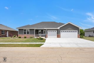 993 Spring Street, Manteno, IL 60950