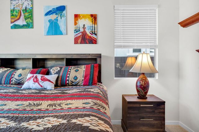 866 W FLATIRON Trail W, Apache Junction, AZ 85120