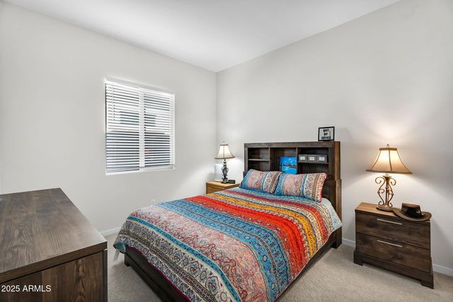 866 W FLATIRON Trail W, Apache Junction, AZ 85120