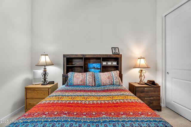 866 W FLATIRON Trail W, Apache Junction, AZ 85120