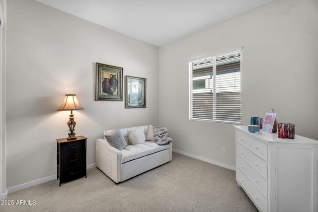 866 W FLATIRON Trail W, Apache Junction, AZ 85120