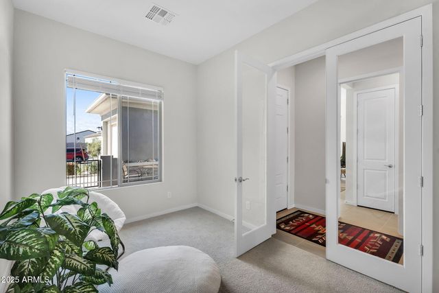 866 W FLATIRON Trail W, Apache Junction, AZ 85120