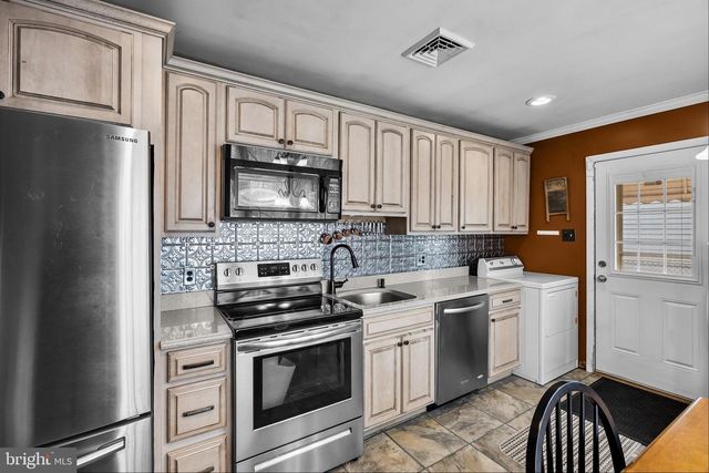 419 DELVIEW LN, Delanco, NJ 08075