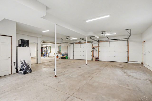 2148 E Wheeler Road, Bay City, MI 48706