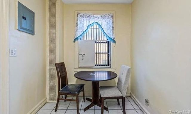 15517 Sanford Avenue 2E, Flushing, NY 11355