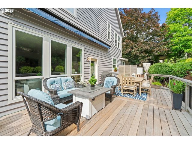 9223 Nw FINZER Ct, Portland, OR 97229