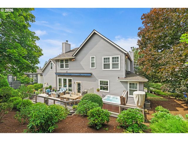 9223 Nw FINZER Ct, Portland, OR 97229