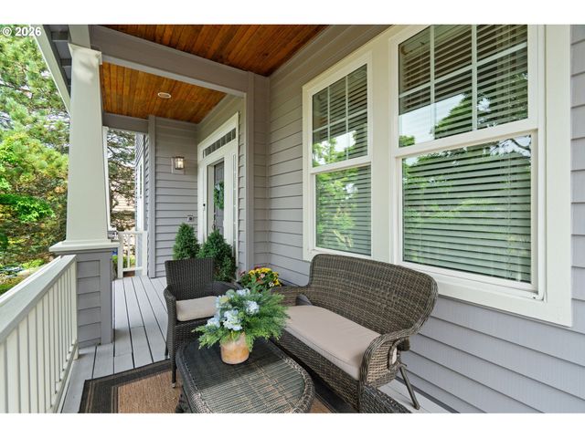 9223 Nw FINZER Ct, Portland, OR 97229