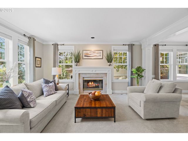 9223 Nw FINZER Ct, Portland, OR 97229
