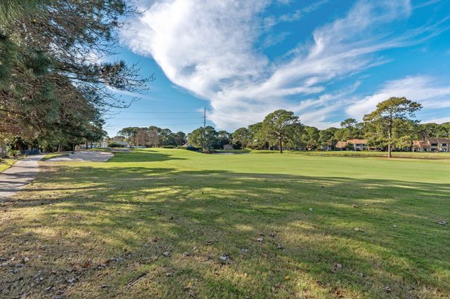 405 Linkside Lane, Miramar Beach, FL 32550