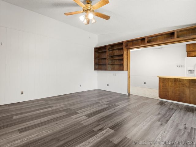 317 NE Autumn Court, Bartlesville, OK 74006