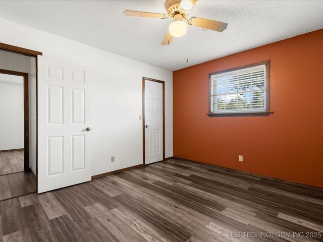 317 NE Autumn Court, Bartlesville, OK 74006