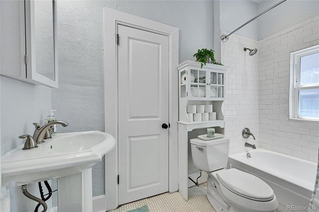 1208 S Pennsylvania Street, Denver, CO 80210