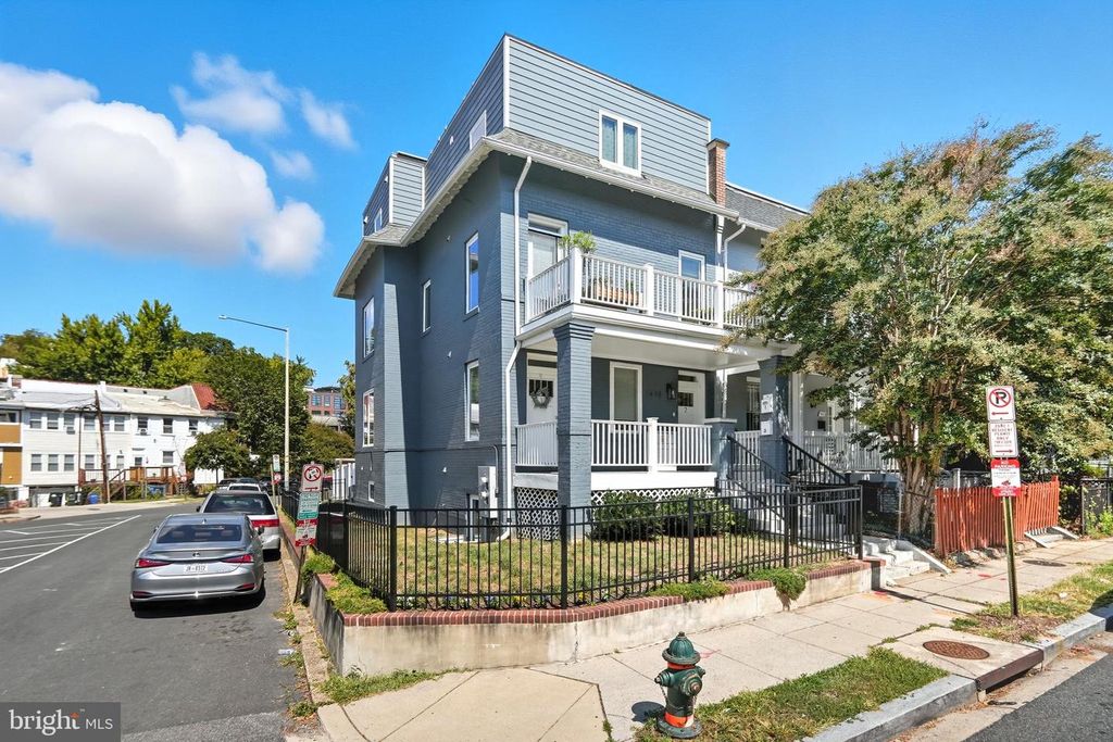 1435 PERRY PL NW #1, Washington, DC 20010