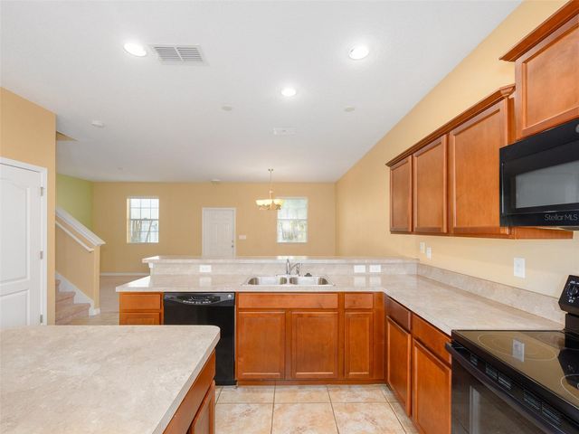 1300 SEBURN ROAD, Apopka, FL 32703