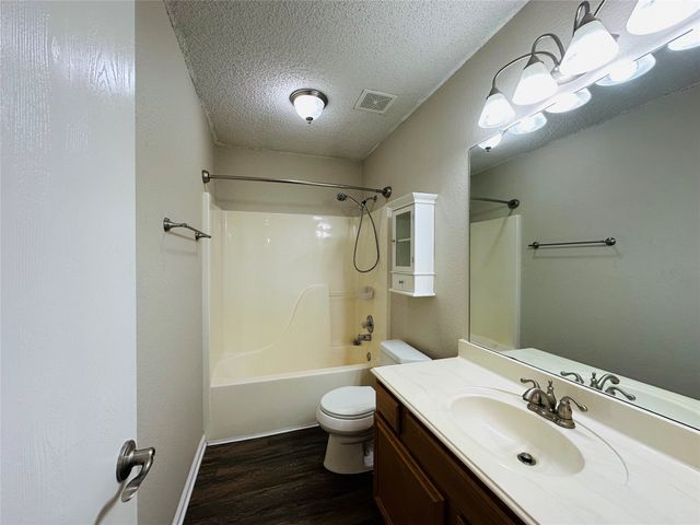 10405 Pleasant Mound, Fort Worth, TX 76108