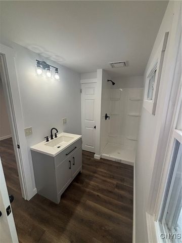 2919 East Brutus Street Road, Brutus, NY 13166