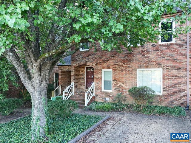 136 BRANDYWINE CT, Charlottesville, VA 22901