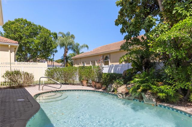 15379 Fiorenza Cir, Delray Beach, FL 33446