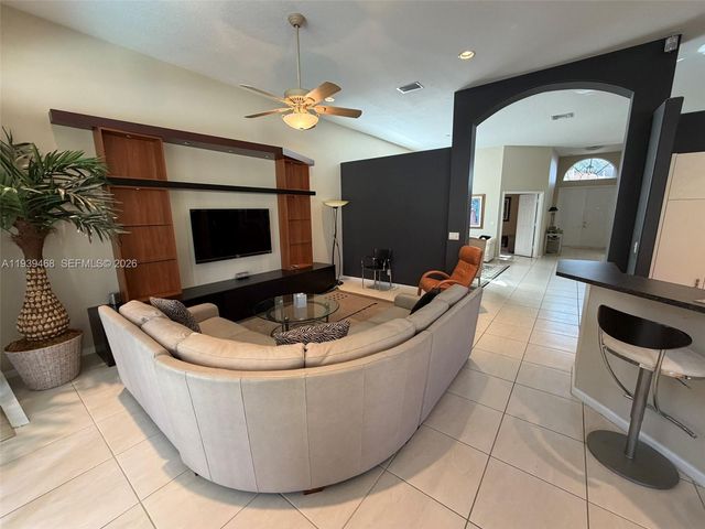 15379 Fiorenza Cir, Delray Beach, FL 33446