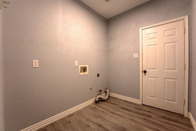 4005 Baywatch Drive, Rowlett, TX 75088