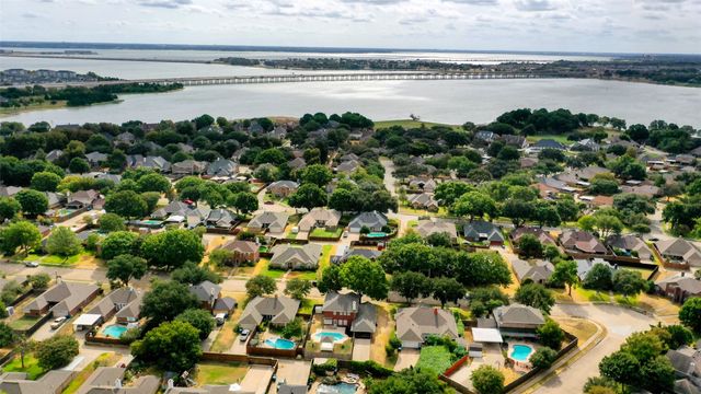 4005 Baywatch Drive, Rowlett, TX 75088