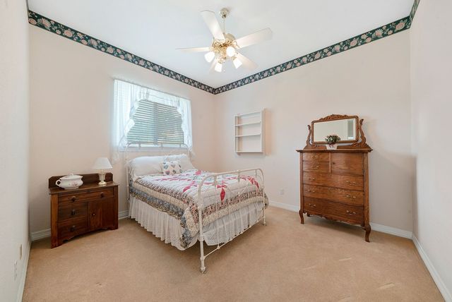 305 Lakewood Dr, Kerrville, TX 78028
