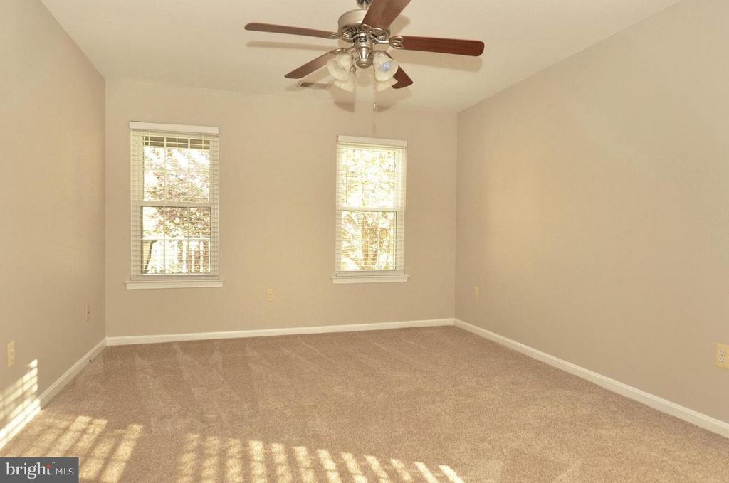Image 12 of property listing at 13103 MILLHAVEN PL #8-E, Germantown, MD 20874