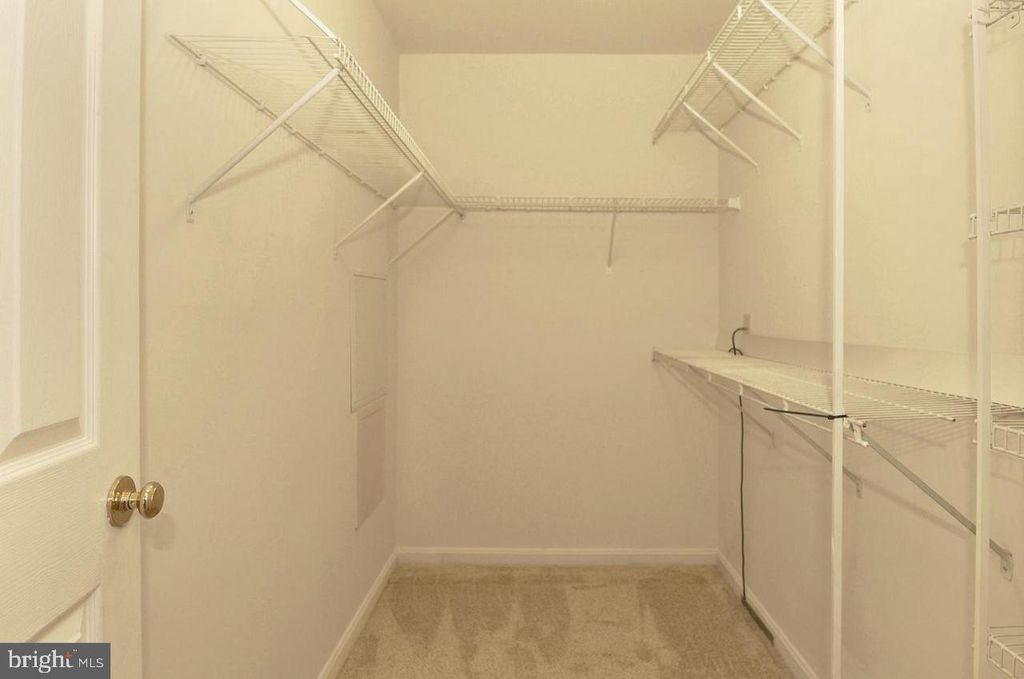Image 16 of property listing at 13103 MILLHAVEN PL #8-E, Germantown, MD 20874