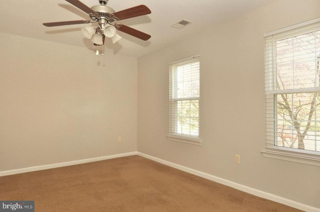Image 17 of property listing at 13103 MILLHAVEN PL #8-E, Germantown, MD 20874