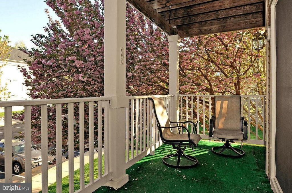 Image 23 of property listing at 13103 MILLHAVEN PL #8-E, Germantown, MD 20874
