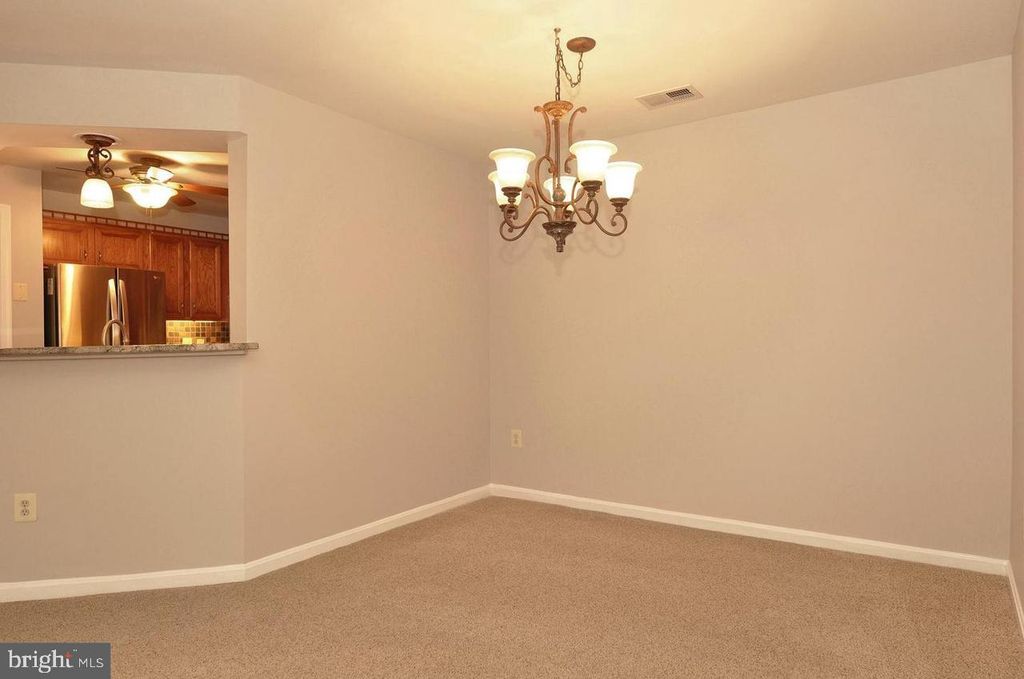 Image 7 of property listing at 13103 MILLHAVEN PL #8-E, Germantown, MD 20874