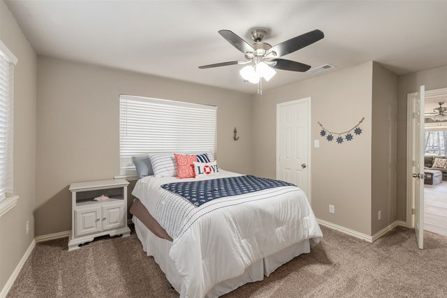 8014 Blue Bird Lane, Athens, TX 75752