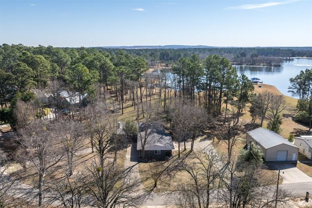 8014 Blue Bird Lane, Athens, TX 75752